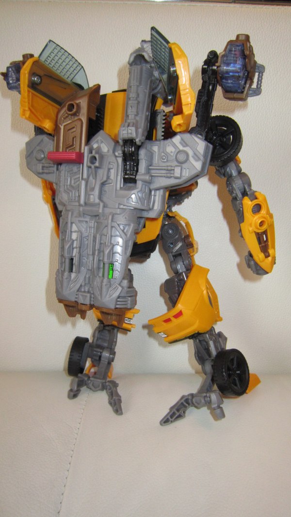 Leader Bumblebee Transformers Dark Of The Moon  (15 of 19)